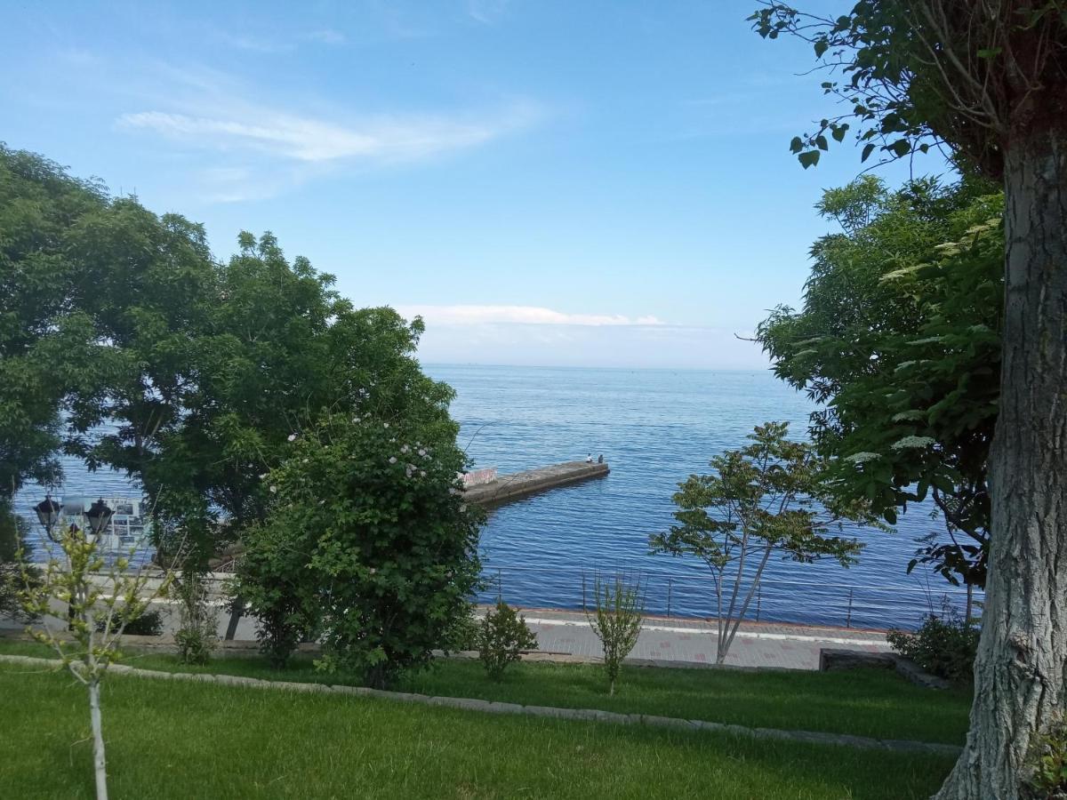 Ваша Квартира В Одессе - У Самого Моря! Odessa Exteriör bild
